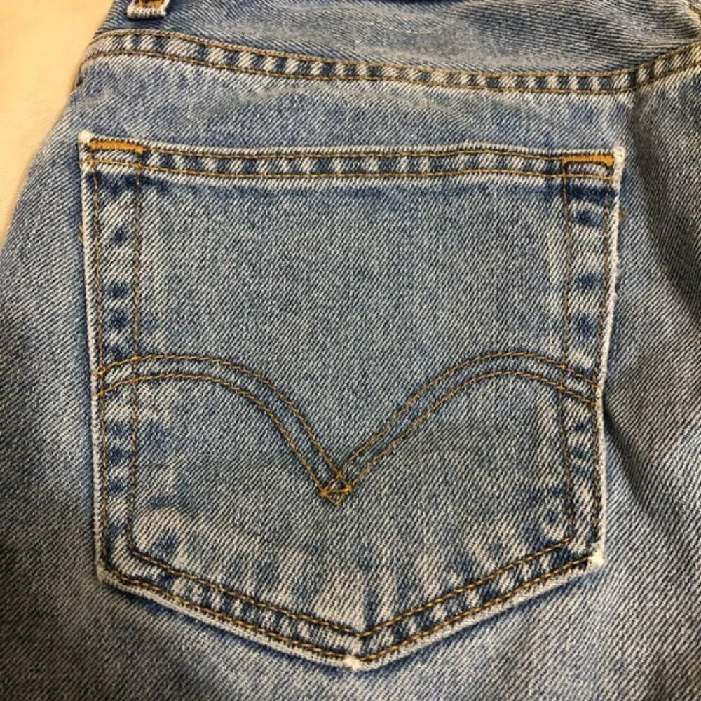 Vintage Levi’s 560 comfort fit Classic Blue Men's 33x30 Jeans